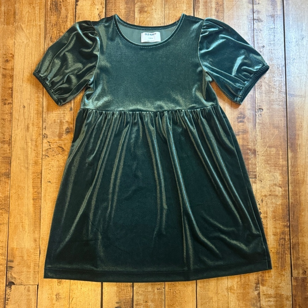 Old Navy dress green velvet size 10 to 12 large spring Easter dress